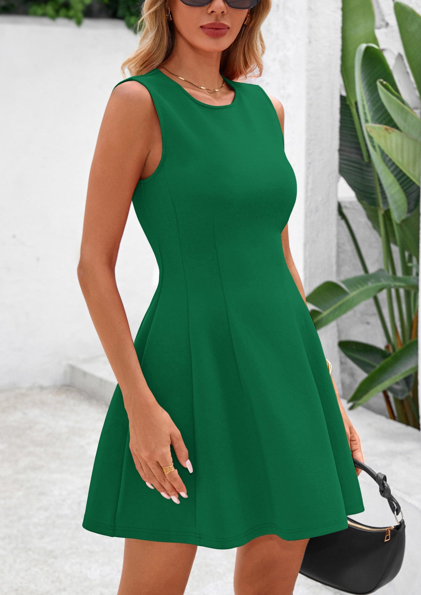 VIA - ÄRMELLOSES A-LINIEN MINIKLEID MIT ELEGANTER PASSFORM