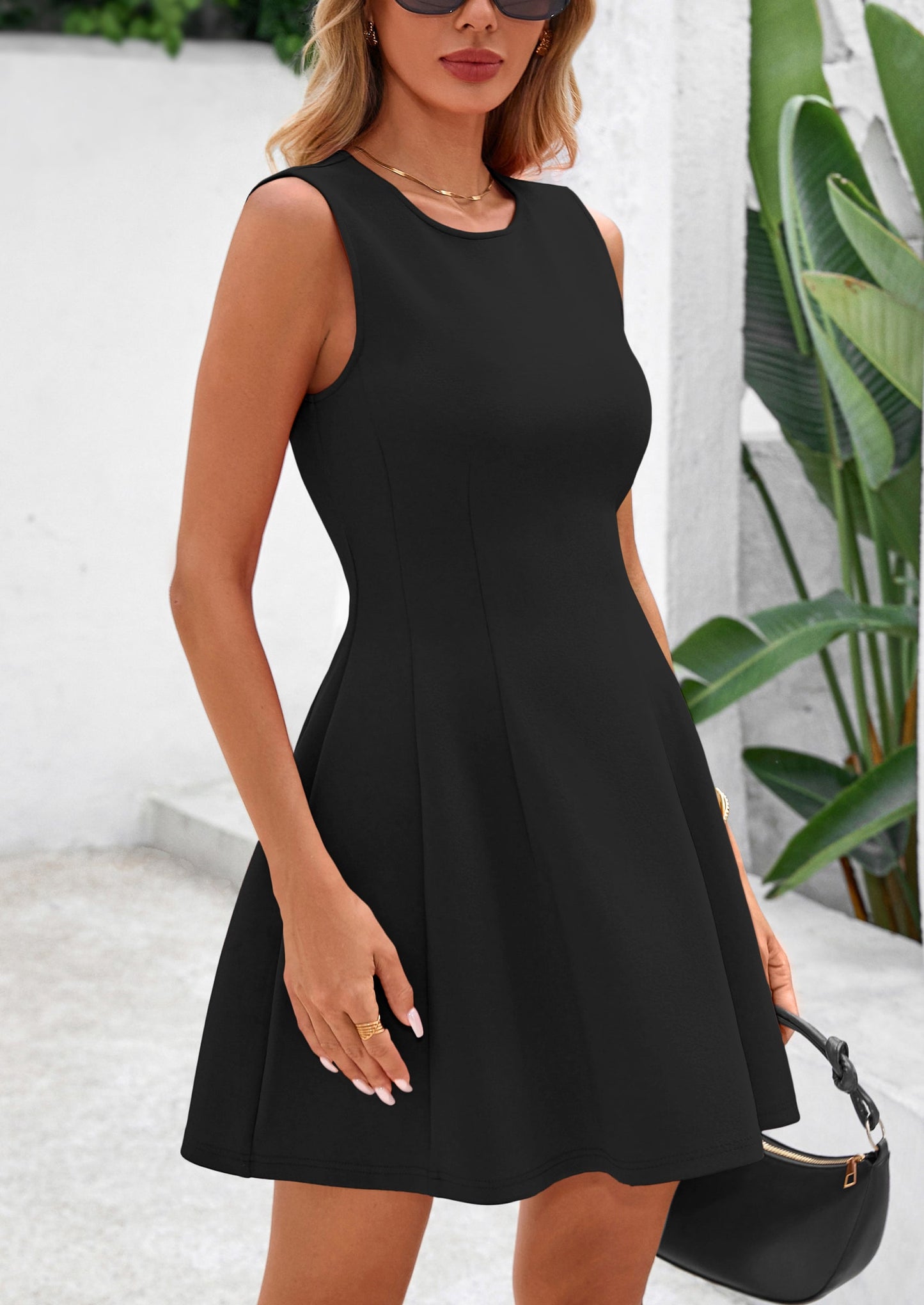 VIA - ÄRMELLOSES A-LINIEN MINIKLEID MIT ELEGANTER PASSFORM