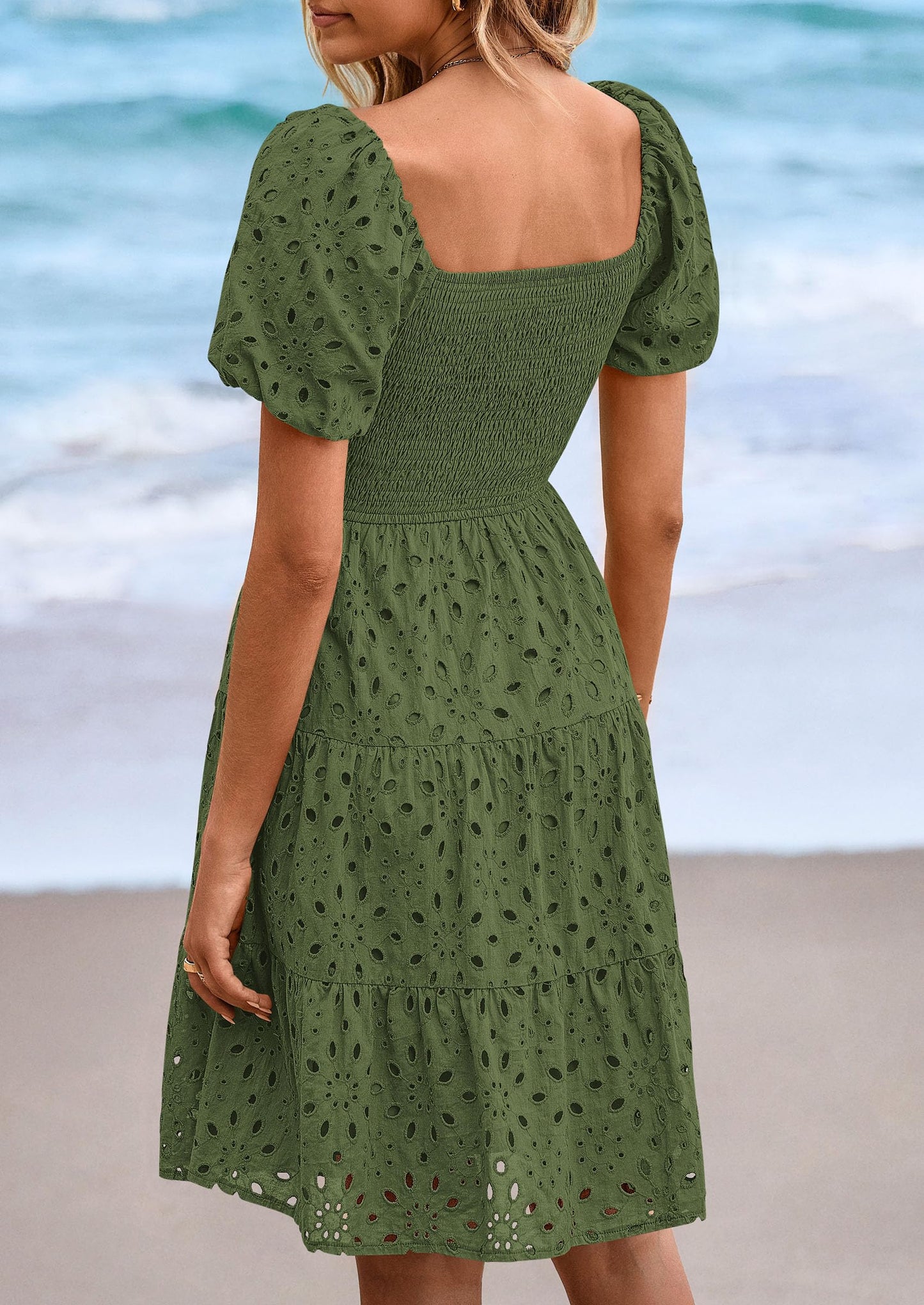 FLORE – SOMMERKLEID MIT PUFFÄRMELN & STICKEREI