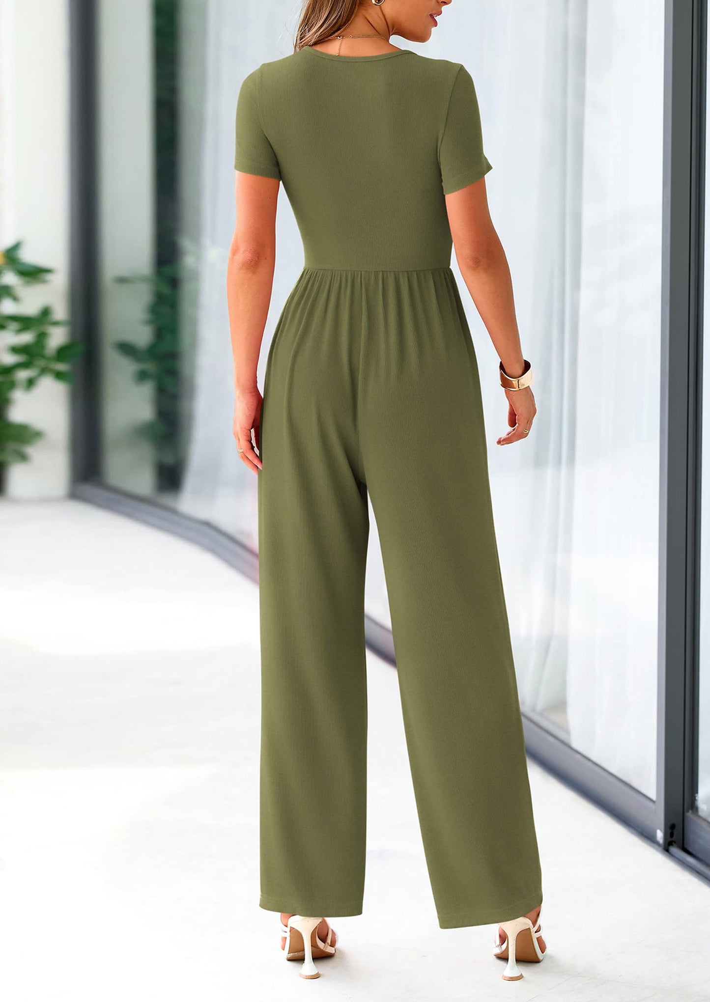 EMMA – DEIN ELEGANTER JUMPSUIT FÜR JEDEN ANLASS