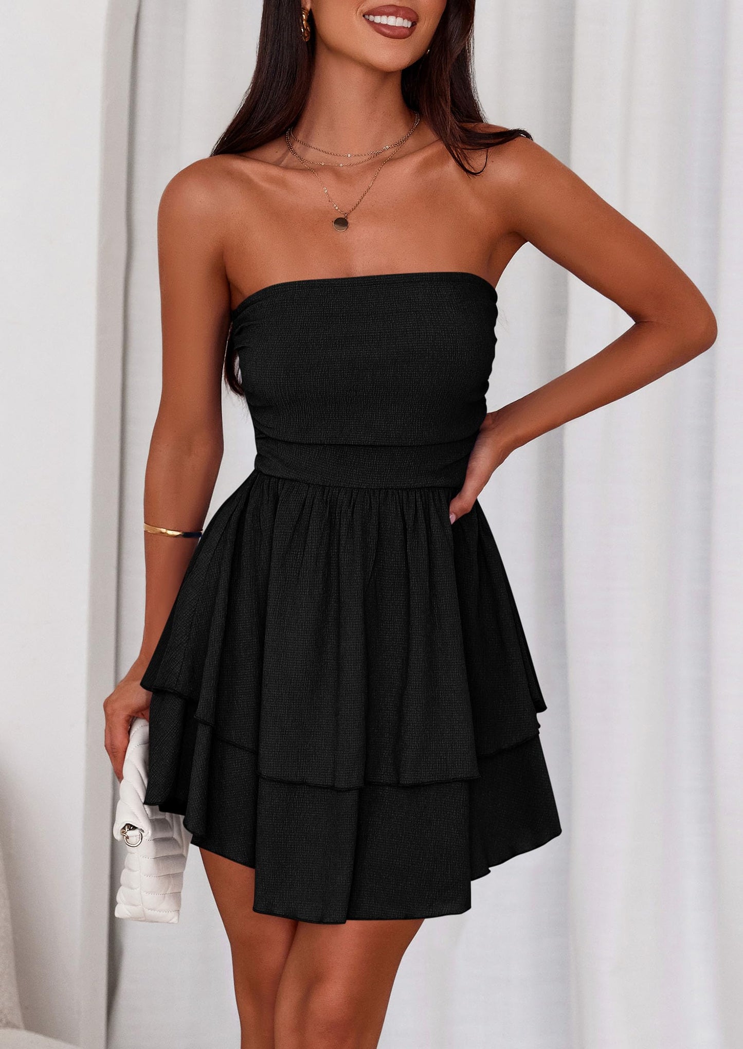 LOLA - SCHULTERFREIES SMOCKKLEID MIT VOLANTS