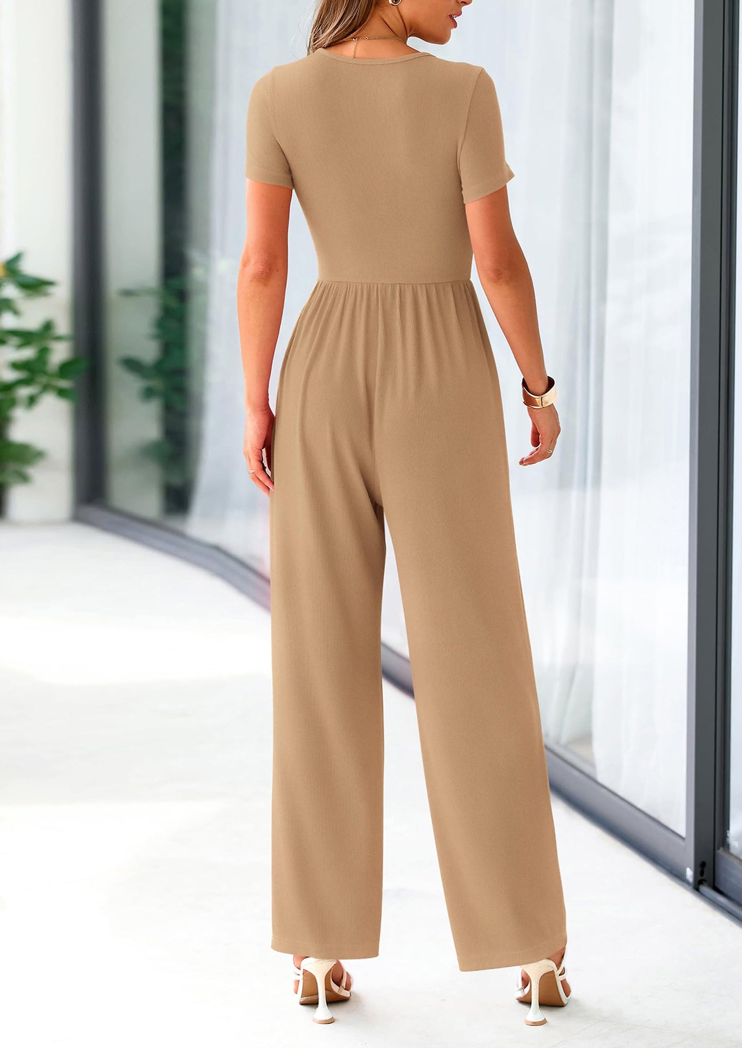 EMMA – DEIN ELEGANTER JUMPSUIT FÜR JEDEN ANLASS