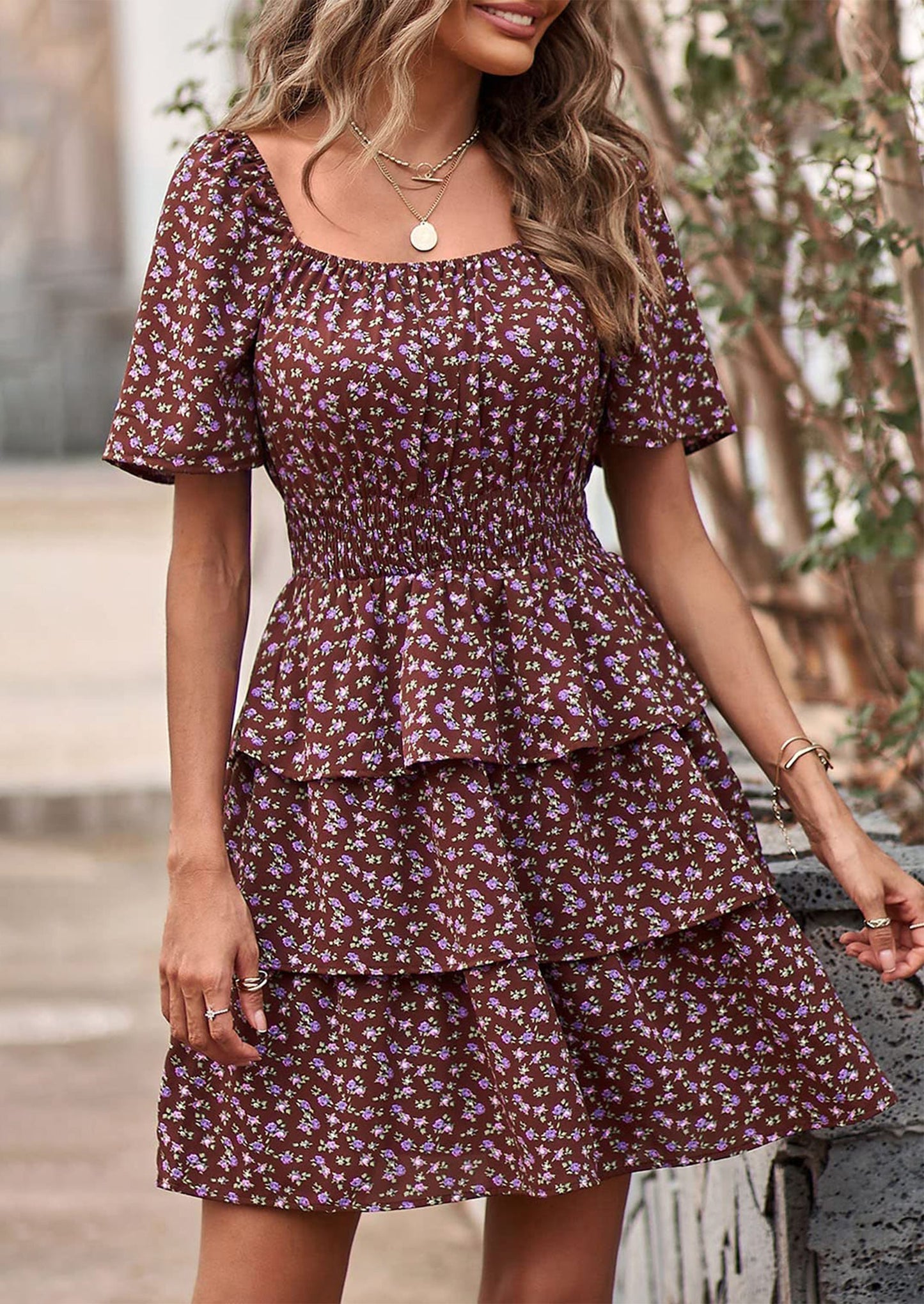 ELIANA - BOHO MINIKLEID MIT VOLANTS UND KARREE-AUSSCHNITT