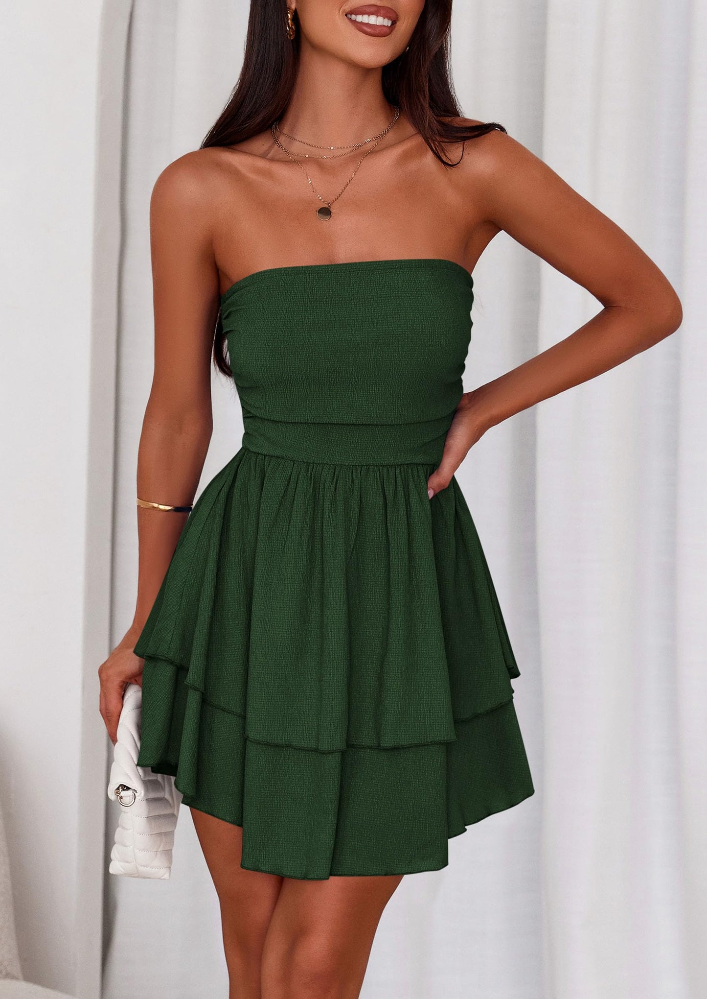 LOLA - SCHULTERFREIES SMOCKKLEID MIT VOLANTS