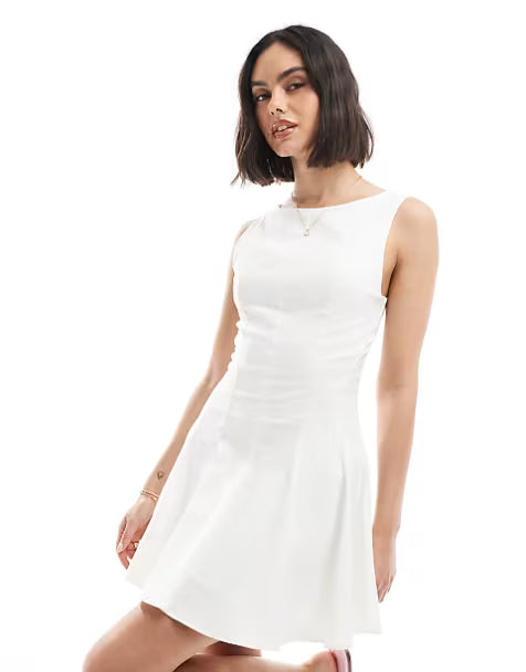 VIA - ÄRMELLOSES A-LINIEN MINIKLEID MIT ELEGANTER PASSFORM