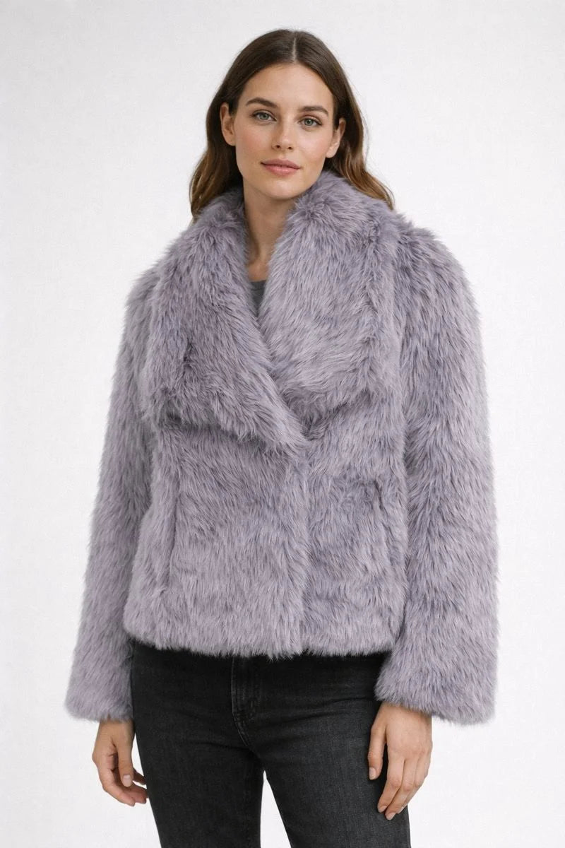 MILA | KURZER KUNSTPELZ-MANTEL IN KASCHMIR-OPTIK