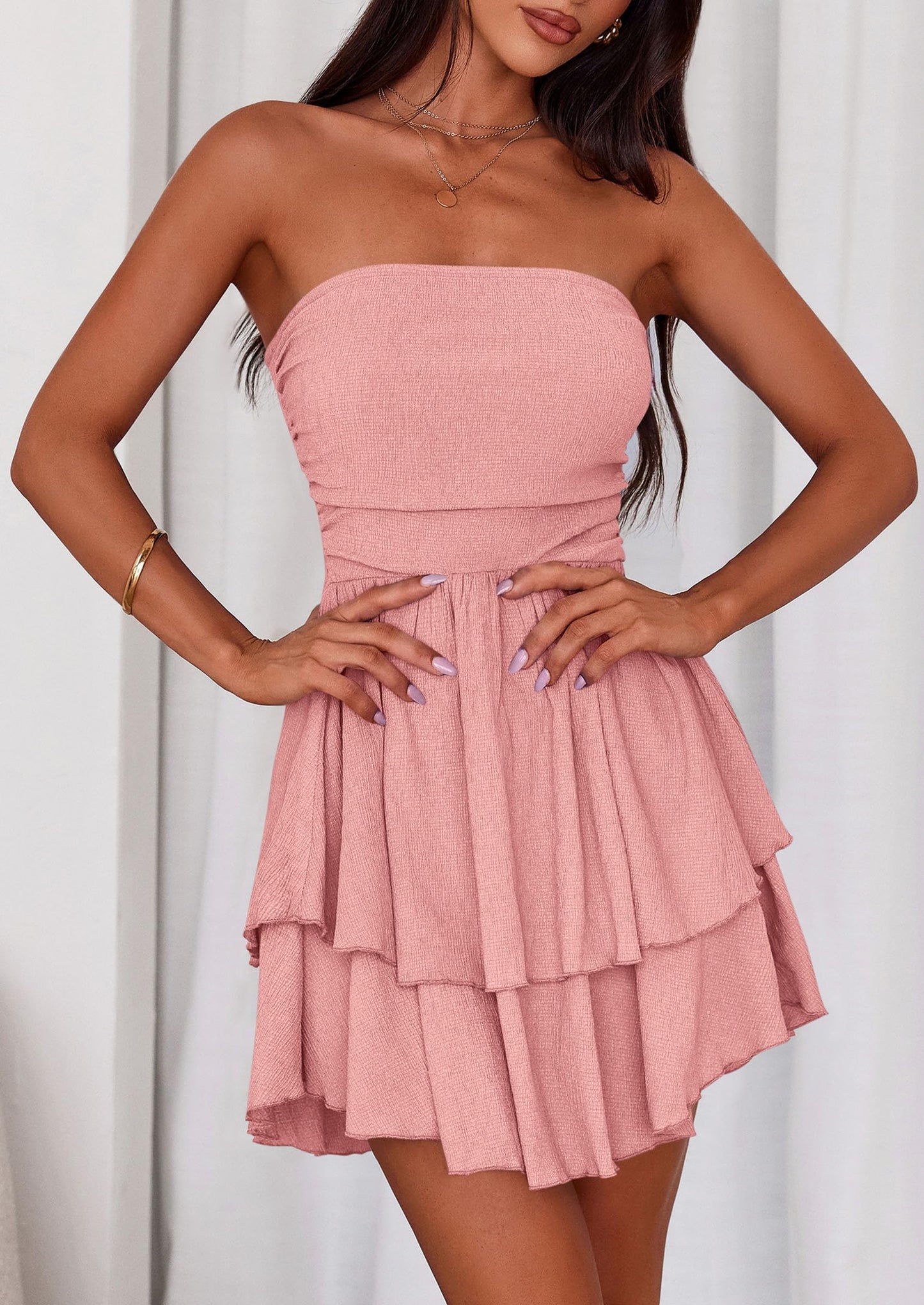 LOLA - SCHULTERFREIES SMOCKKLEID MIT VOLANTS