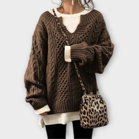 ÜBERGROSSER STRICKPULLOVER MIT ZOPFMUSTER