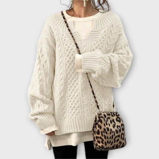 ÜBERGROSSER STRICKPULLOVER MIT ZOPFMUSTER