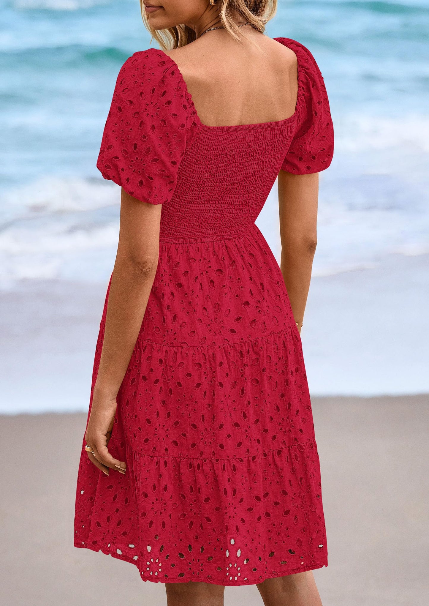 FLORE – SOMMERKLEID MIT PUFFÄRMELN & STICKEREI