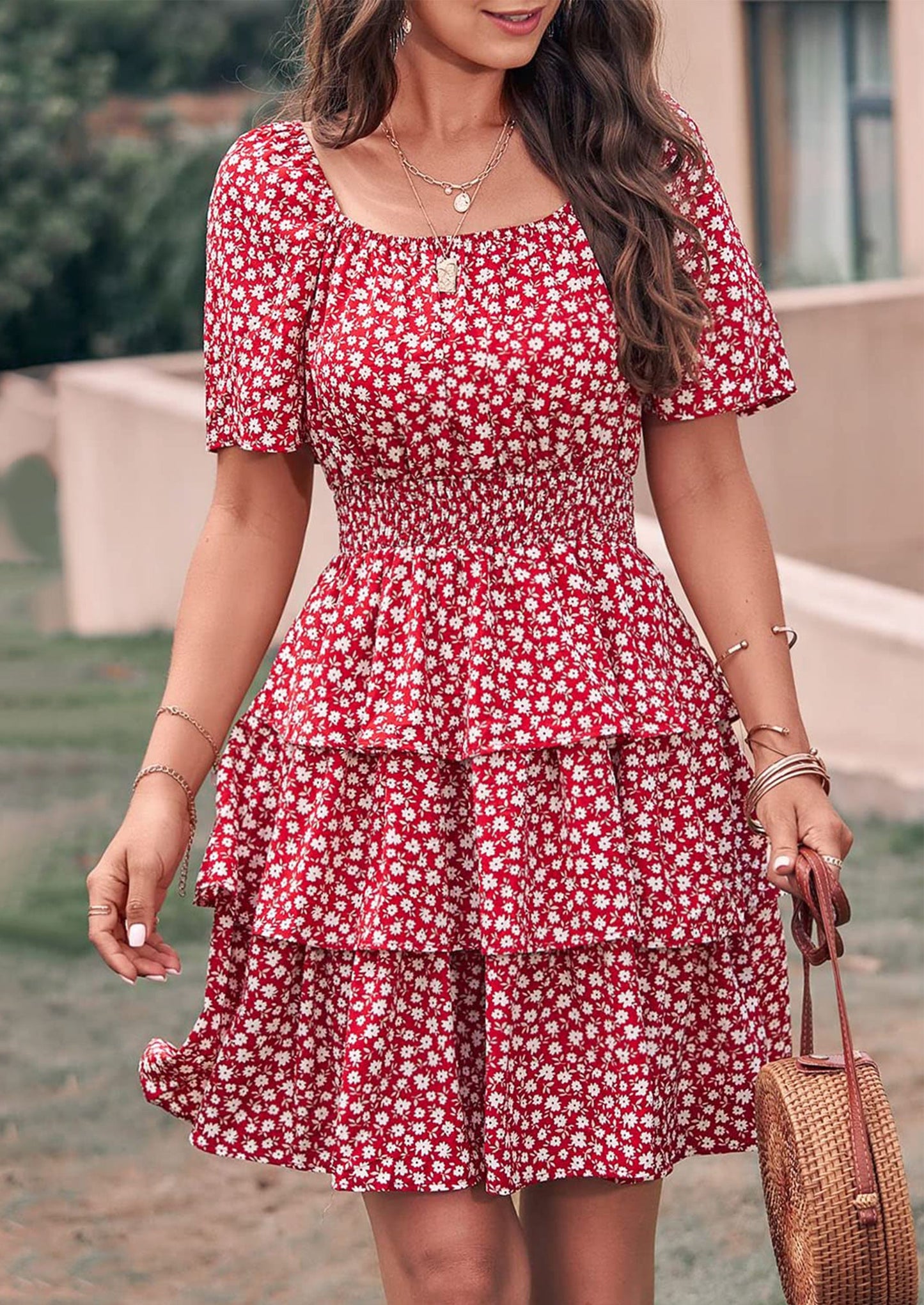 ELIANA - BOHO MINIKLEID MIT VOLANTS UND KARREE-AUSSCHNITT