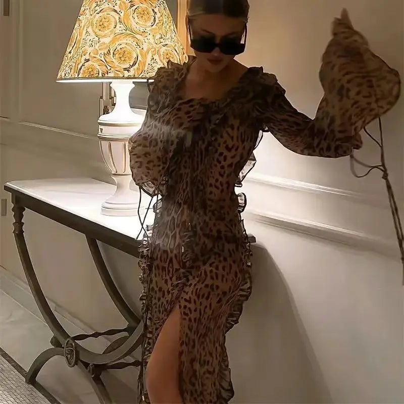 Wild Glamour Leopard Dress für heiße Sommernächte 🔥