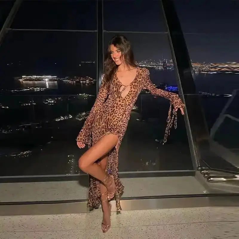 Wild Glamour Leopard Dress für heiße Sommernächte 🔥