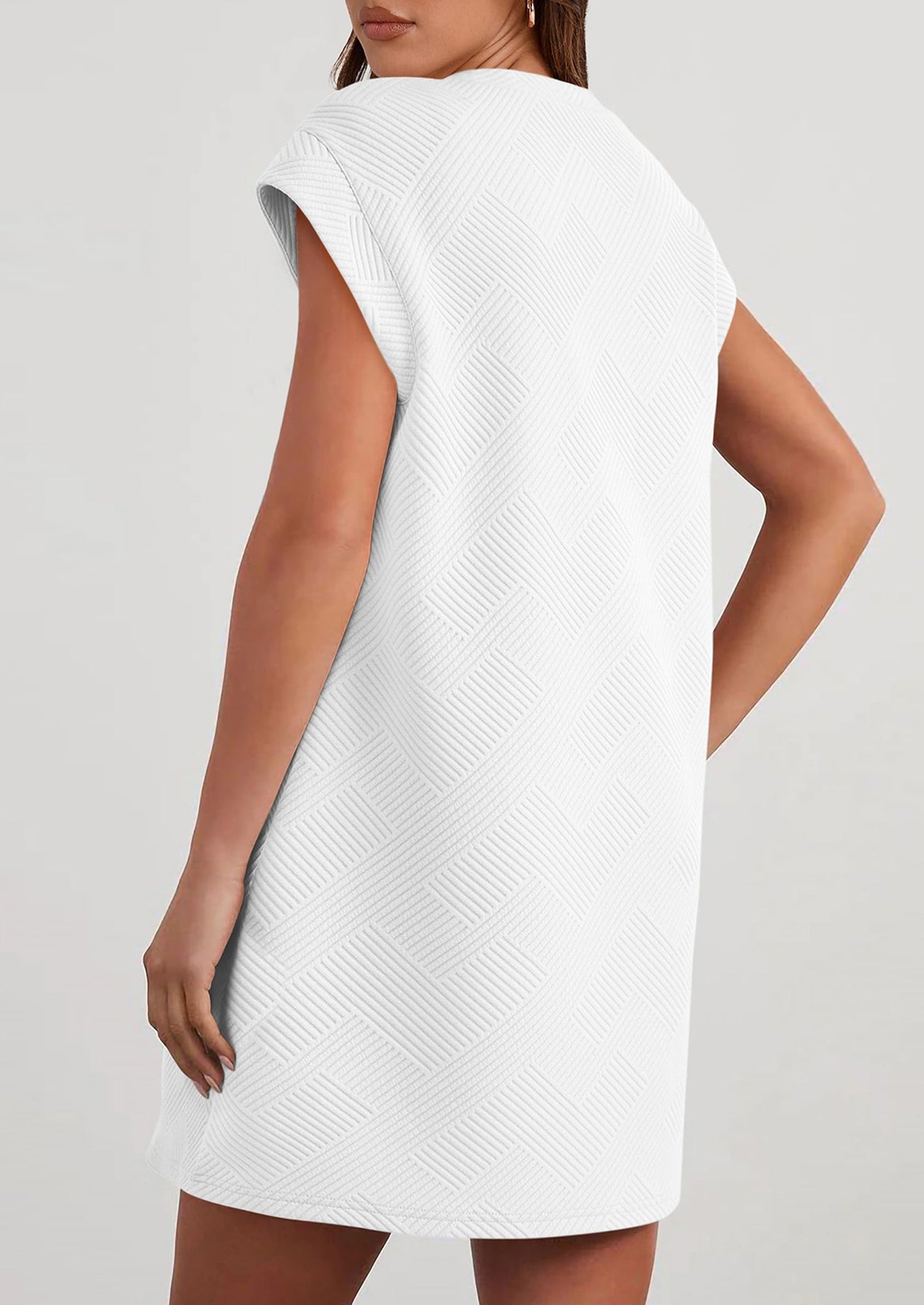 MARTA – SOMMER T-SHIRT KLEID MIT TASCHEN UND LÄSSIGEM CHARME