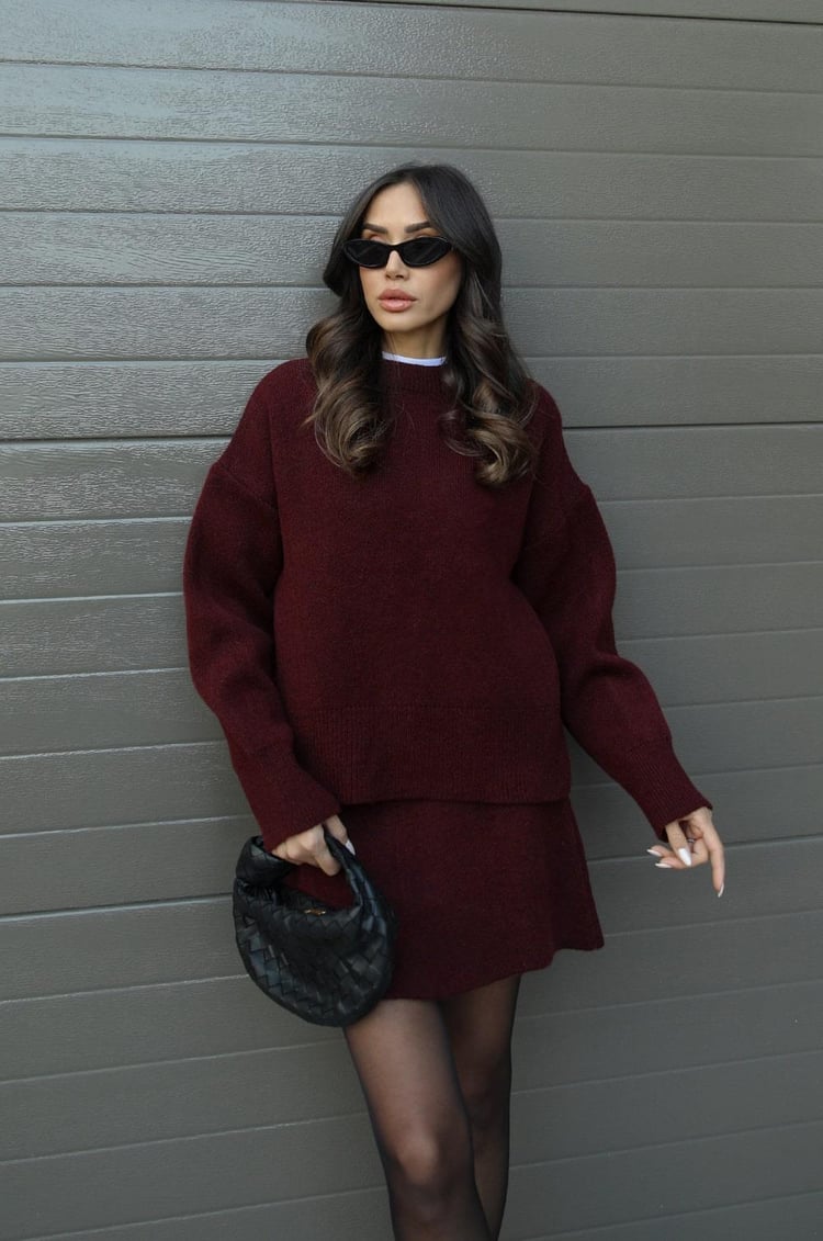 Nicola | Pullover und Rock mit lockerer Passform