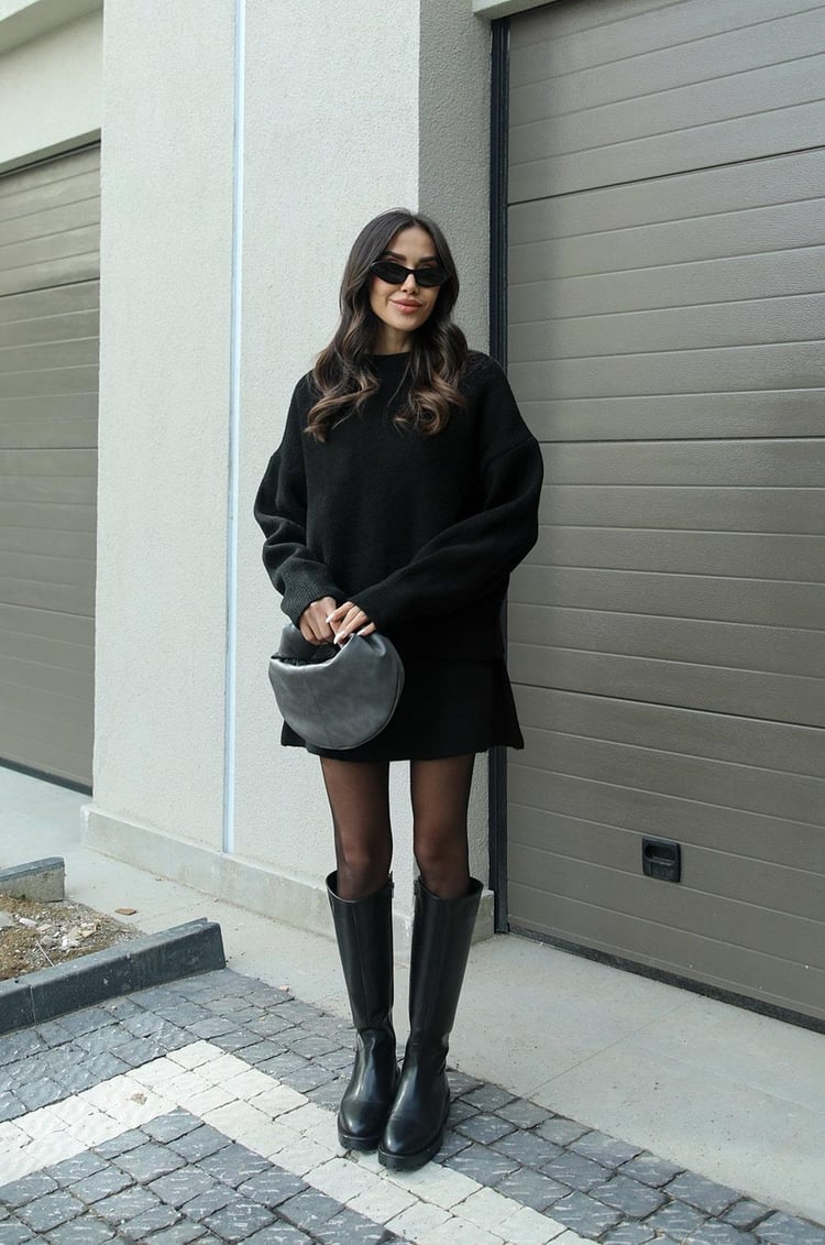 Nicola | Pullover und Rock mit lockerer Passform