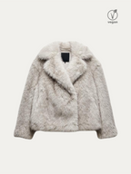 ANYA | VEGANE CROPPED FELLJACKE MIT REVERSKRAGEN