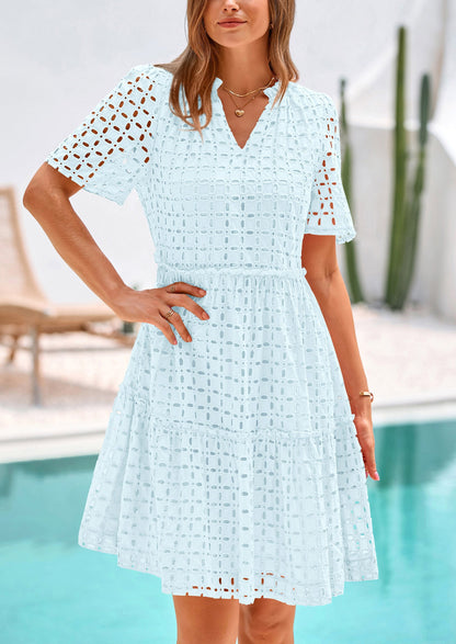 NIA - SOMMERKLEID MIT V-AUSSCHNITT & STICKEREI VERSPIELT & LUFTIG