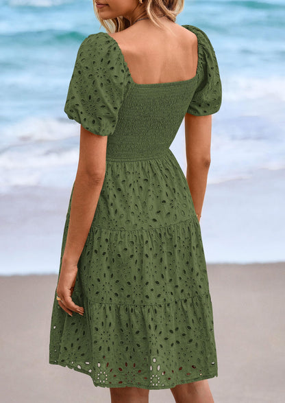 FLORE – SOMMERKLEID MIT PUFFÄRMELN & STICKEREI