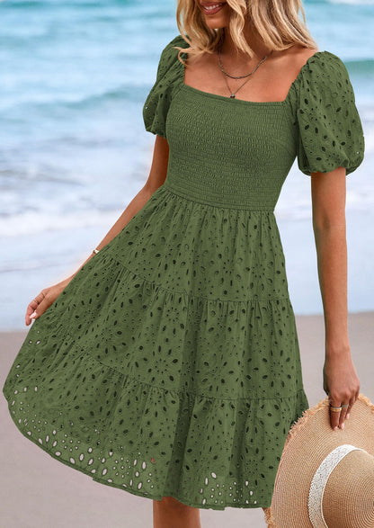 FLORE – SOMMERKLEID MIT PUFFÄRMELN & STICKEREI