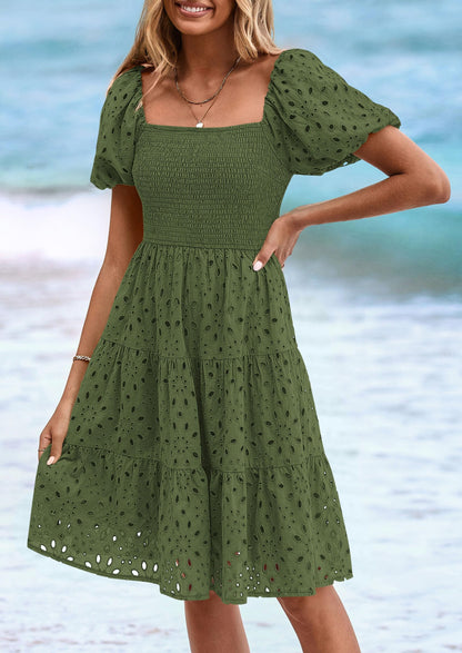 FLORE – SOMMERKLEID MIT PUFFÄRMELN & STICKEREI