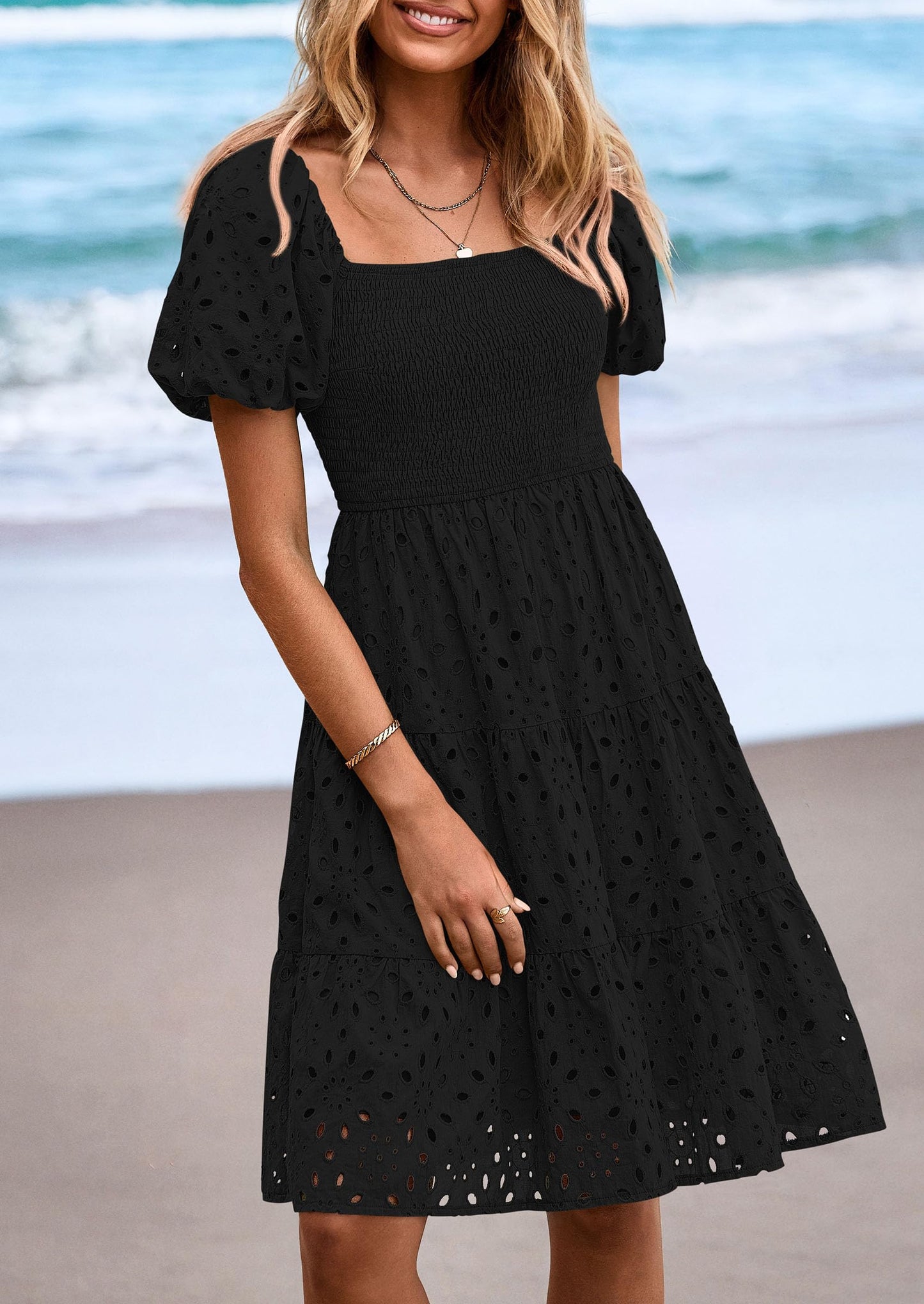 FLORE – SOMMERKLEID MIT PUFFÄRMELN & STICKEREI