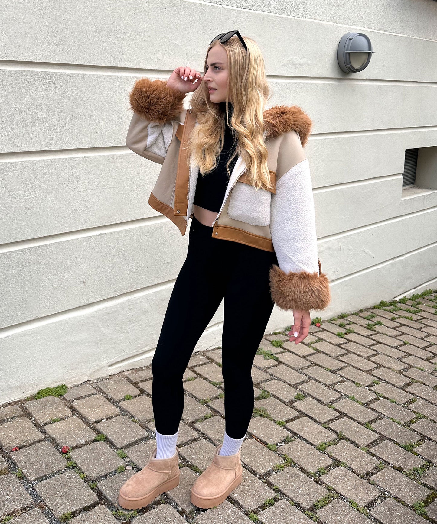 NINA BOOTS | GEFÜTTERTE PLATEAU BOOTS FÜR WARME WINTERTAGE