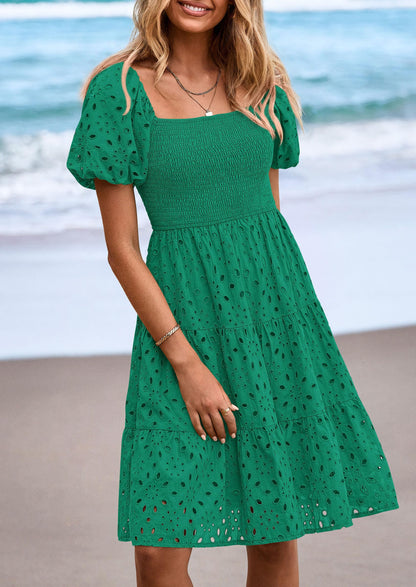 FLORE – SOMMERKLEID MIT PUFFÄRMELN & STICKEREI