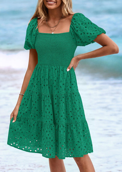 FLORE – SOMMERKLEID MIT PUFFÄRMELN & STICKEREI