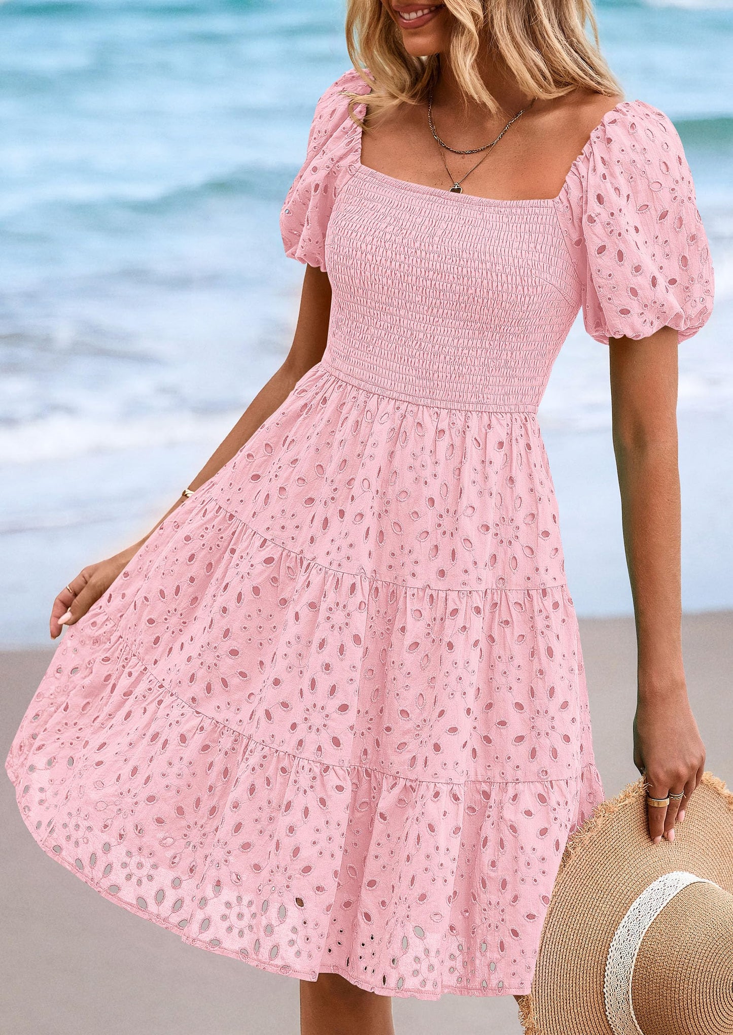 FLORE – SOMMERKLEID MIT PUFFÄRMELN & STICKEREI
