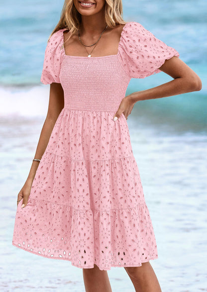 FLORE – SOMMERKLEID MIT PUFFÄRMELN & STICKEREI