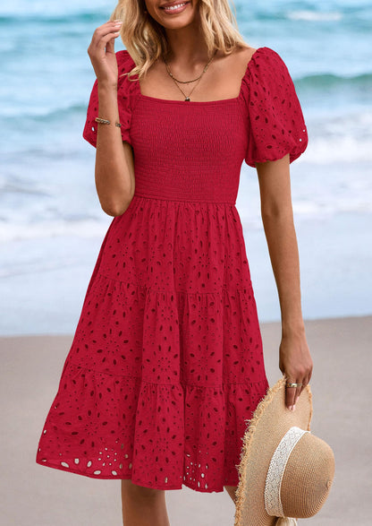 FLORE – SOMMERKLEID MIT PUFFÄRMELN & STICKEREI