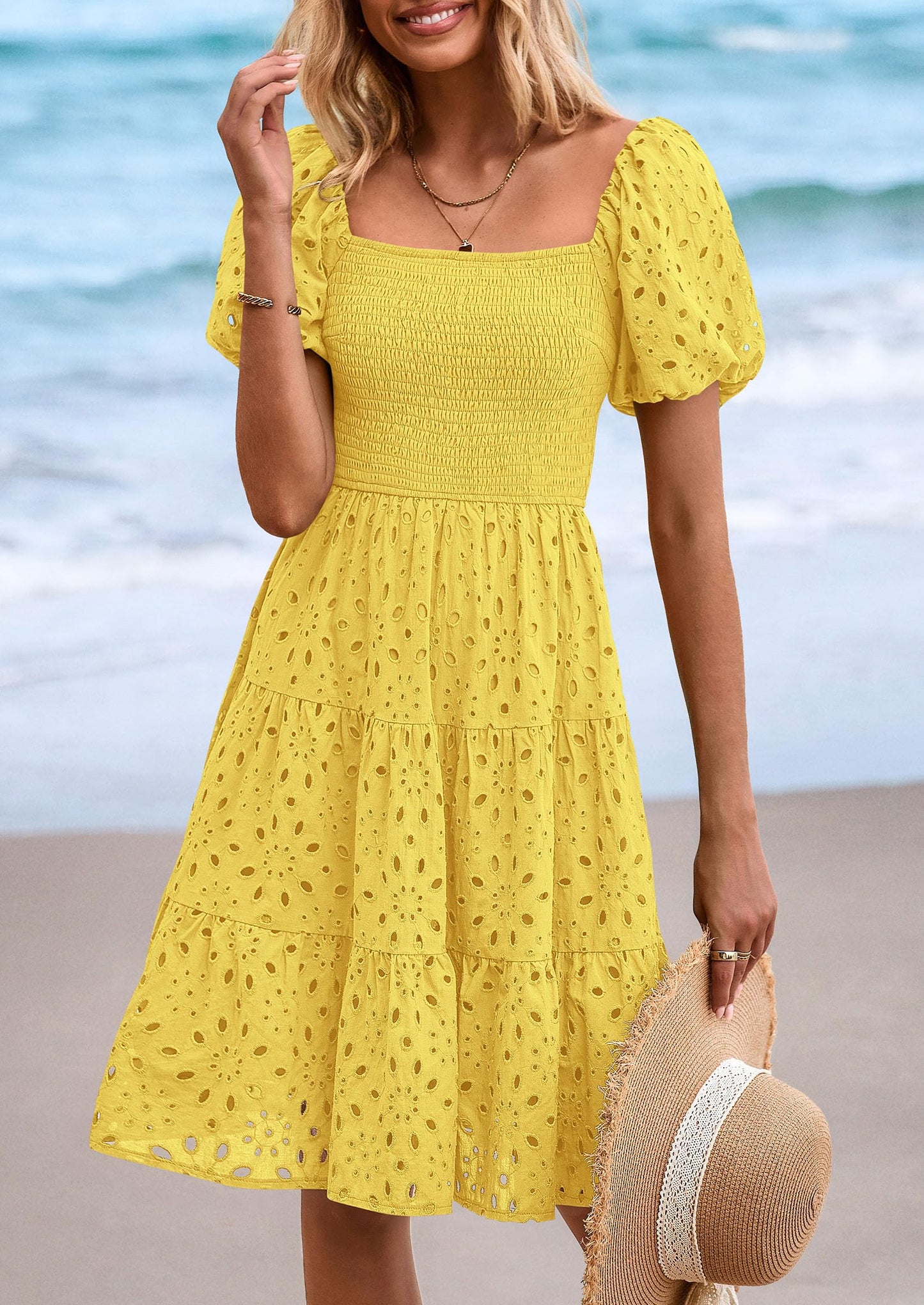 FLORE – SOMMERKLEID MIT PUFFÄRMELN & STICKEREI