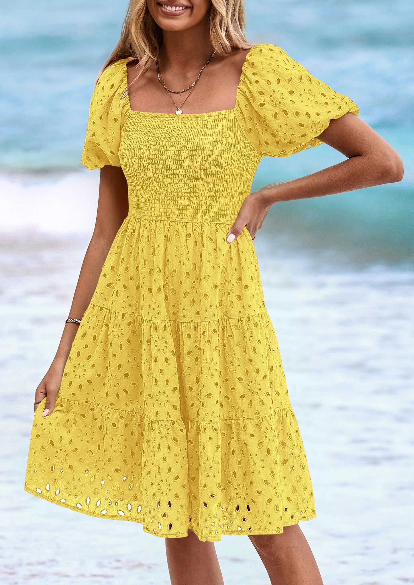 FLORE – SOMMERKLEID MIT PUFFÄRMELN & STICKEREI