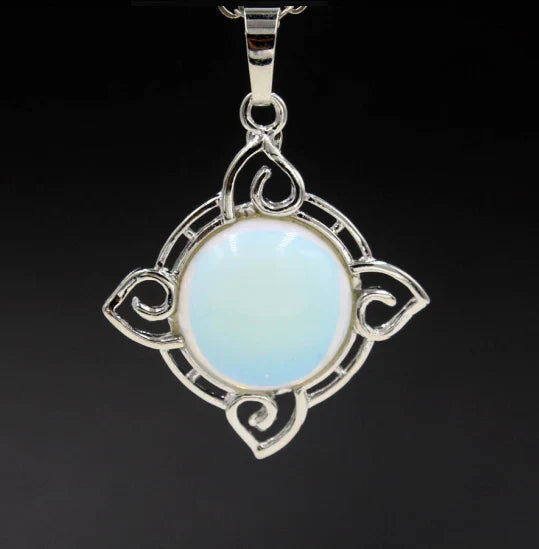 Gisela Mondstein-Halskette