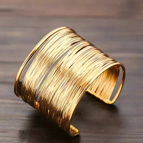 Elfriede | Goldenes Armband im Vintage-Stil