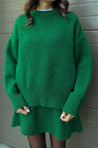 Nicola | Pullover und Rock mit lockerer Passform